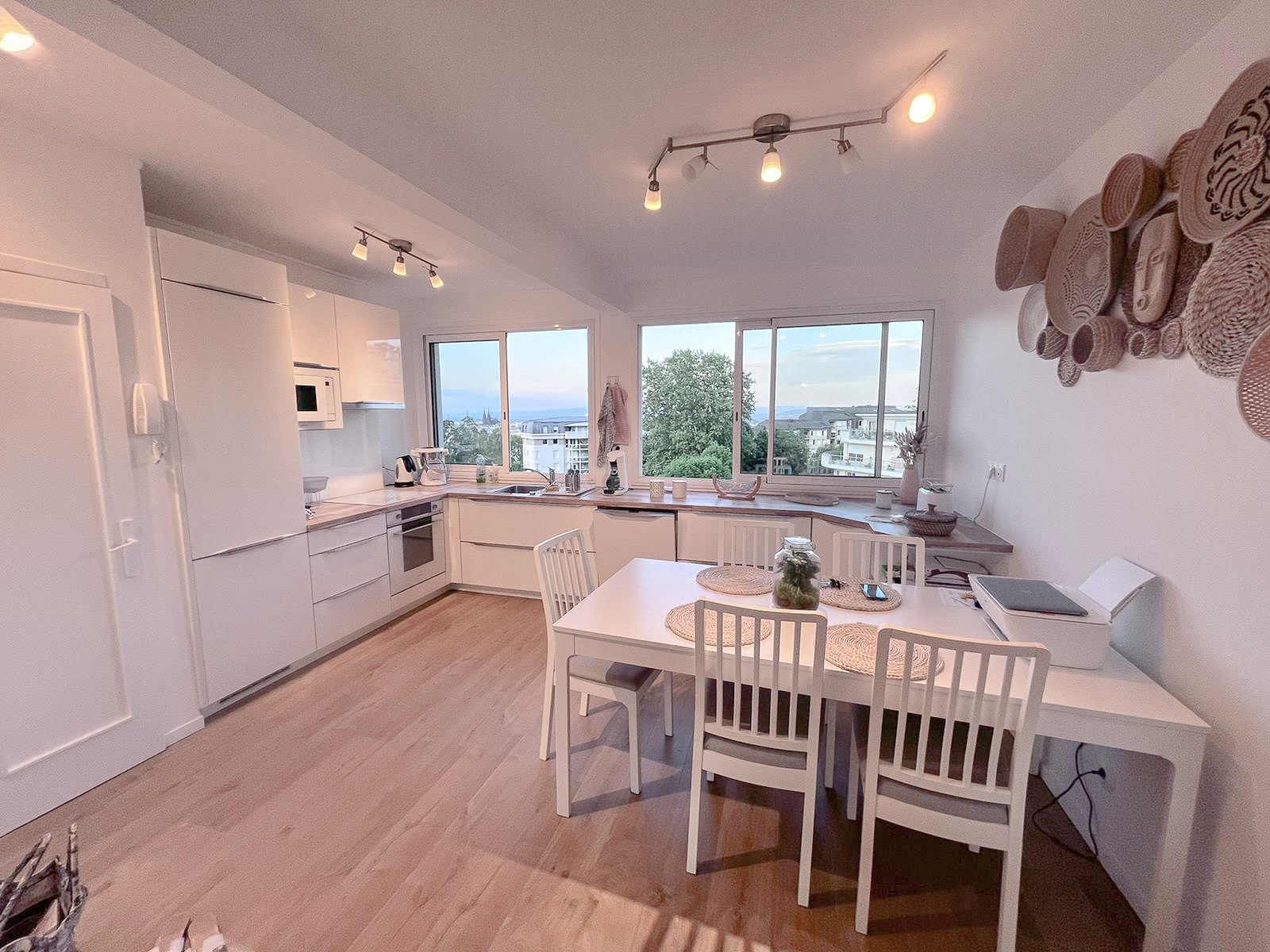 HOM-AGENCE-IMMOBILIER-IMMOBILIERE-TRANSACTIONS-APPARTEMENT-MAISON-DECO-RENOVE-RENOVATION-INVESTISSEMENT5-IUG3