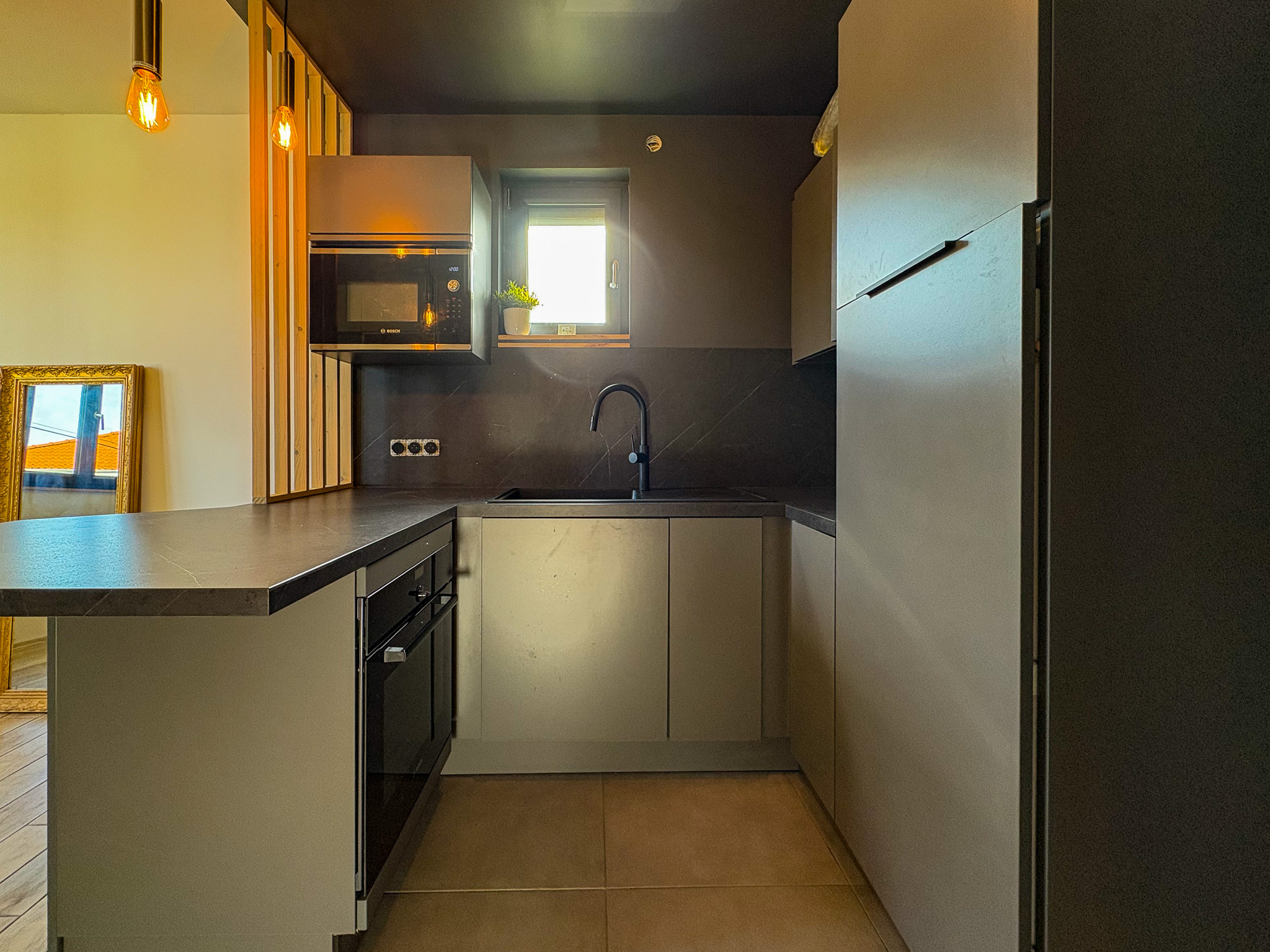 photo_41db870098299ae545a9005593c871ce