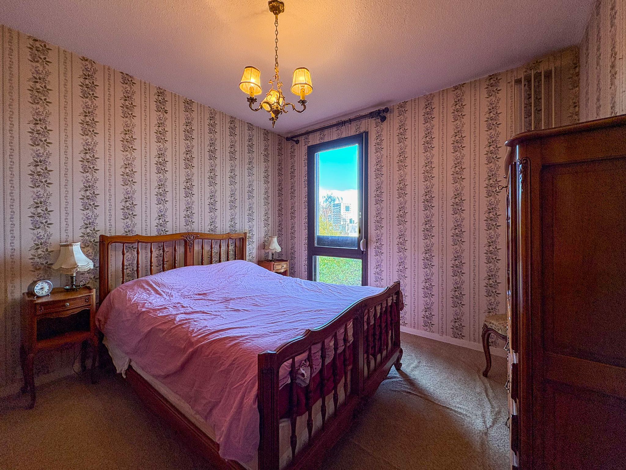 photo_9ff13951689367a0816340404fb45a85