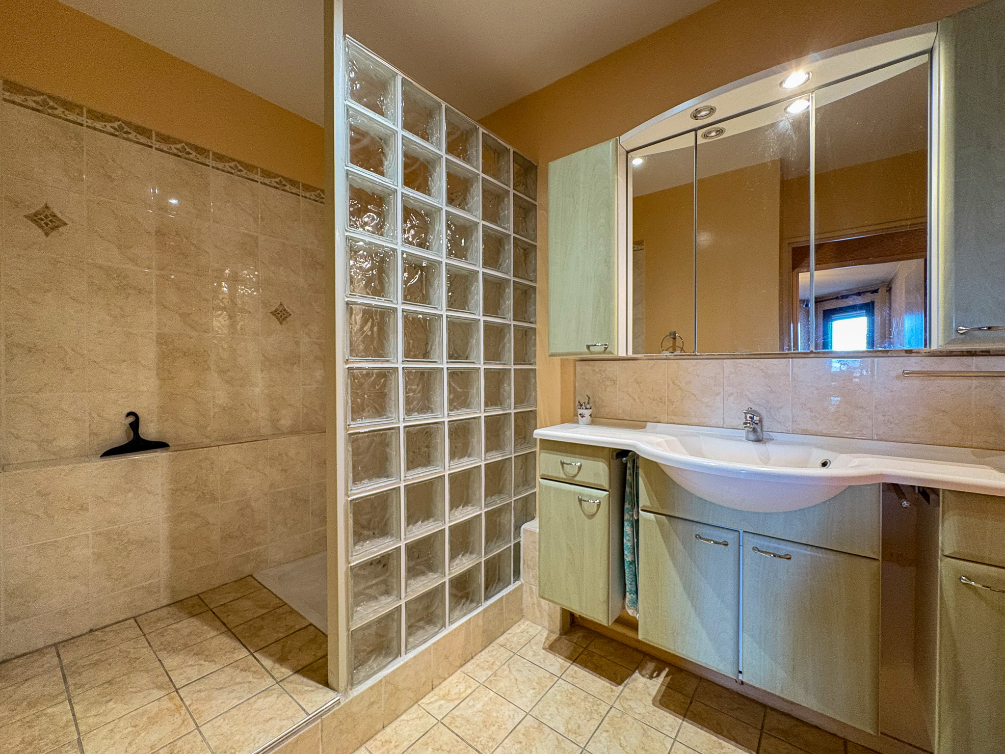 photo_e84b446612b63006eb2c10cfdc947c65